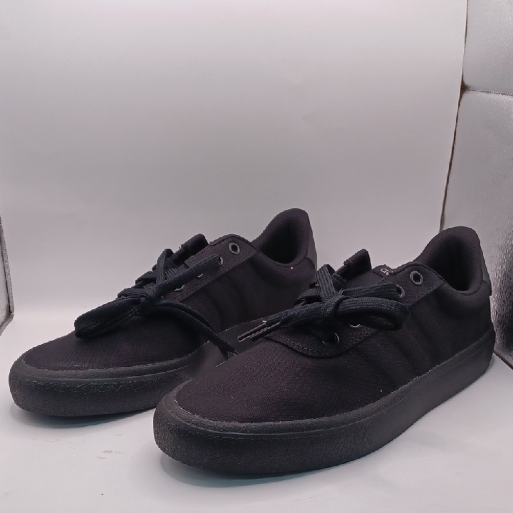 NEW Adidas Vulcraid3r Skateboard Shoes-Black Men Siae 9 US GY5497